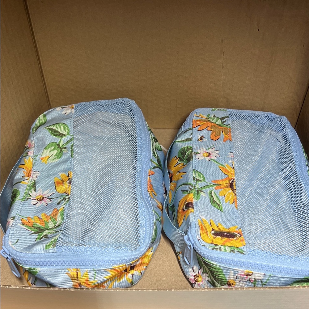 Vera Bradley 3pc Travel Set - Picture 4 of 8